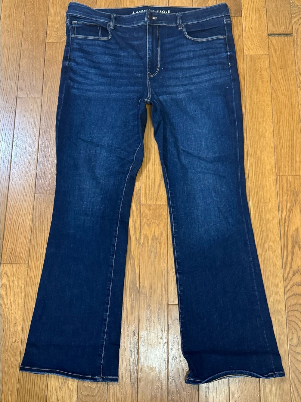 American Eagle High-Rise Skinny Kick Dark Blue Jeans